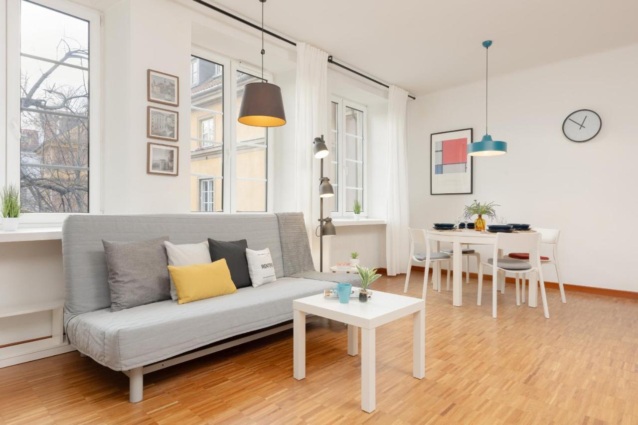 Апартаменти Old Town Spacious Piwna By Renters