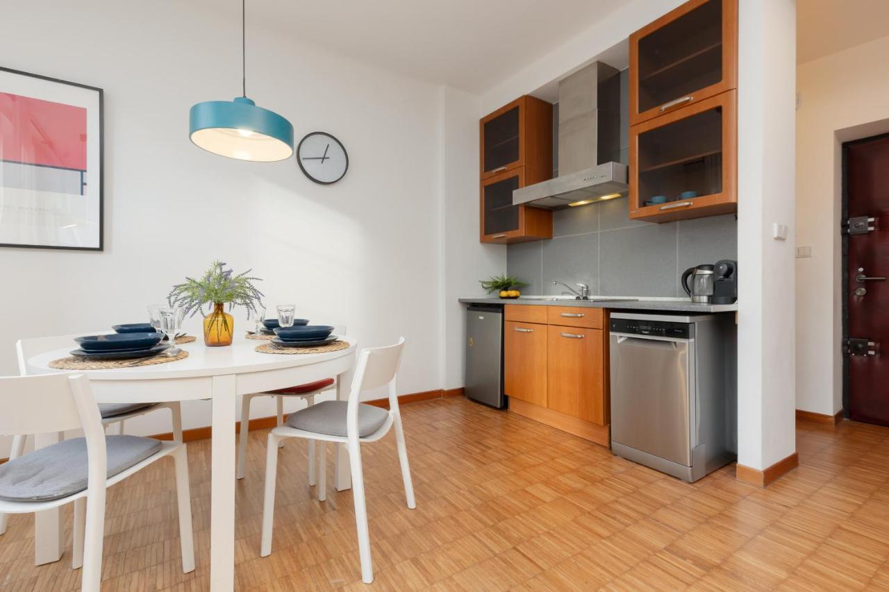 Old Town Spacious Piwna By Renters Апартаменти
